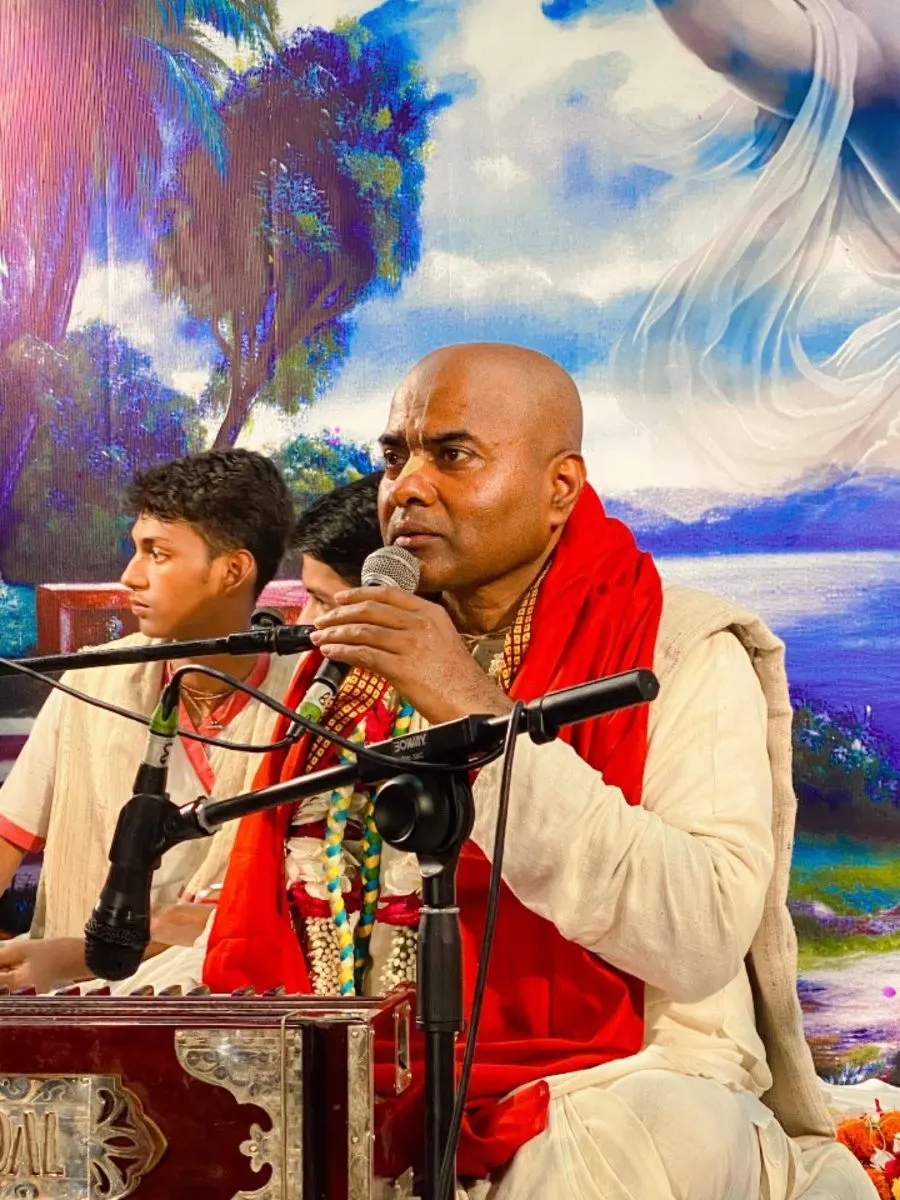 স্বামীবাগ ইসকন মন্দির photo