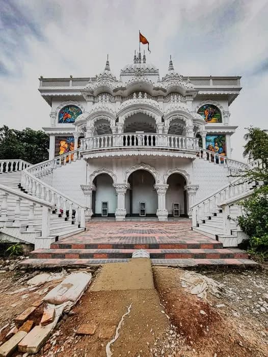 শ্রীশ্রী নৃসিংহ জিউ মন্দির(ইসকন) photo