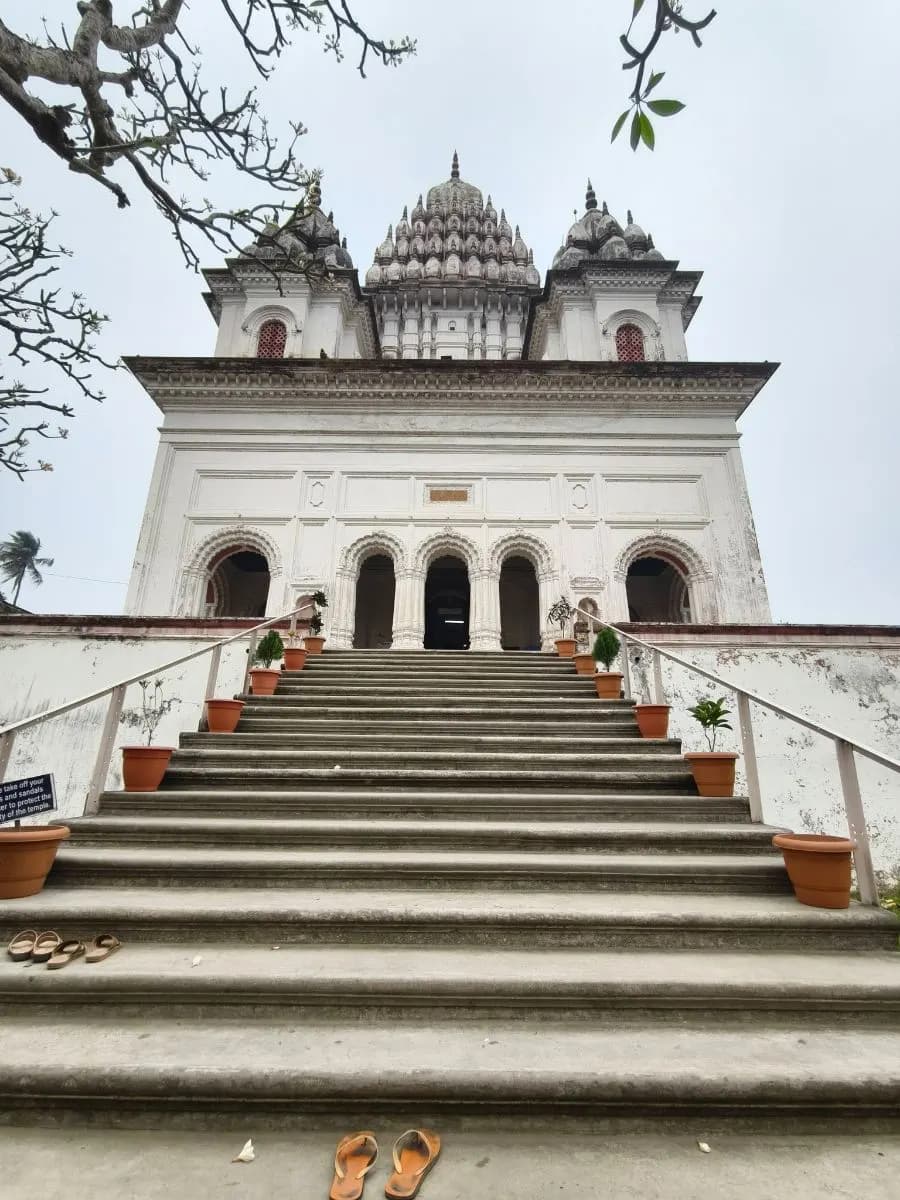 পুঠিয়া রাজবাড়ী মন্দির কমপ্লেক্স photo