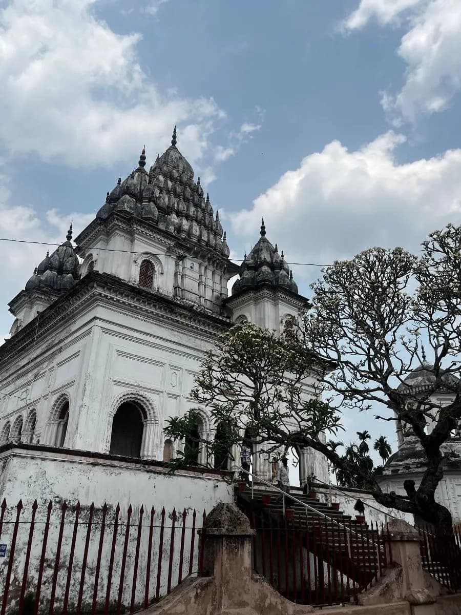 পুঠিয়া রাজবাড়ী মন্দির কমপ্লেক্স photo